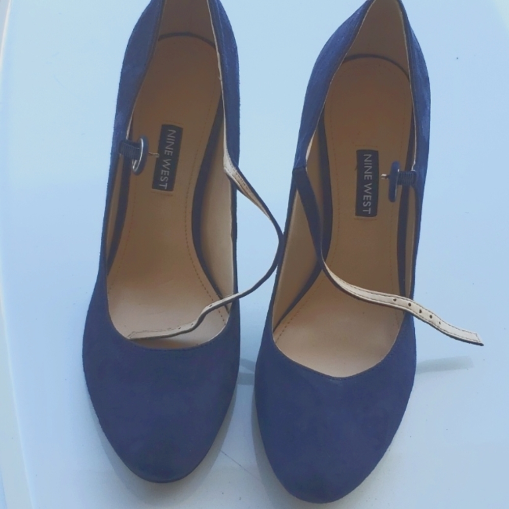 Women's shoe nine west